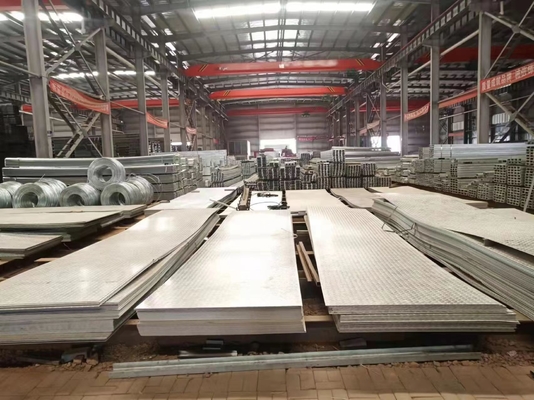 1250mm Genişliği Yapılandırılabilir Kaplı Sıcak Dolaştırılmış Galvanizli Patern Plakası