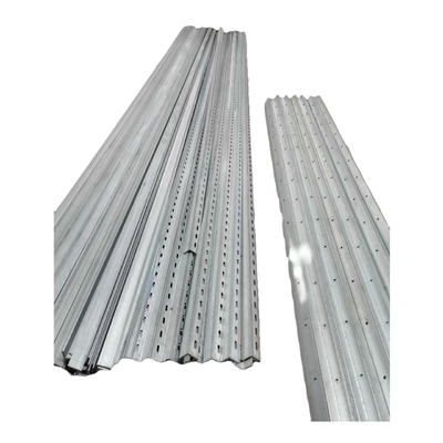 Q195-Q420 Serisi 25*25*4mm-200*200*10mm Sıcak batırılmış eşit taraflı açılı çelik delikli