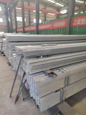 ASTM A36 A53 Q235 Q345 Karbon Galvanizli Demir L Şekli Hafif Çelik Köşeli Çubuk GB/T Standart Eşit