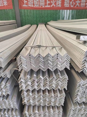 Q195-Q420 Serisi Galvanizli Köşeli Çubuklar Sıcak Battırılmış Galvanizli Köşeli Çelik ve Demir Çubuk Fiyatları