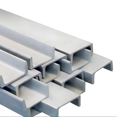 JIS Standart SS400 75x40x4x7mm Metal Bina Malzemesi için U Kanal Çelik 1-12m Uzunluk