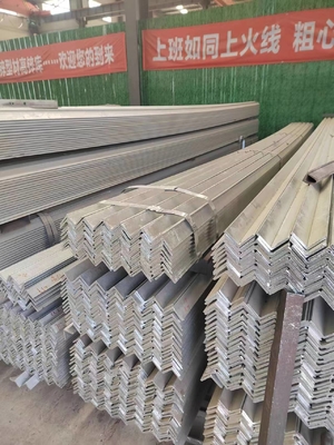 Rekabetçi 40x40x4mm ile Endüstriyel Karbon Eşit Demir Eşit Köşel Çelik İnşa
