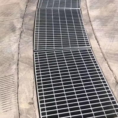 Maden alanı için özel sıcak daldırılmış galvanizli çelik ızgara çukur kapak plağı