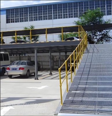 Galvanizli kaynaklı çelik ızgara örgü kapağı drenaj için 50mm çapraz çubuk pitch özelleştirilmiş