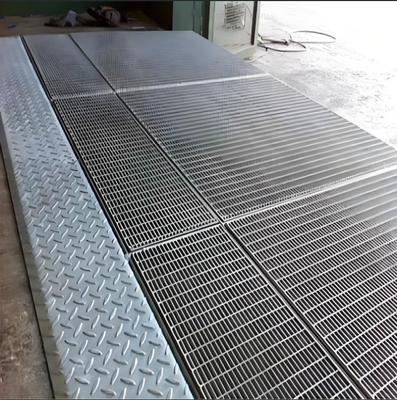 ISO9001 Sertifikasıyla Gümüş Galvanizli Çelik Mezzanine Zemin Çeritleri