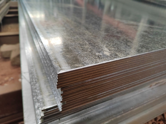 4.5/4.75/5.0*1500mm Galvanizli Çelik Yaprak Özel Boyutlu Dünya Çapında Z41-Z60 Kaplama ile Gönderildi